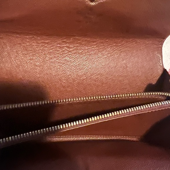 Louis Vuitton wallet - Picture 2 of 11